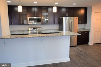 9716 Lake Pointe Ct unit 301, Upper Marlboro, MD 20774 - photo 5