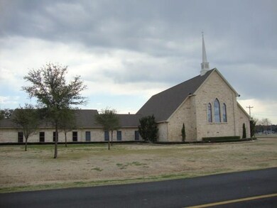 18167 Woodside Dr, Whitney, TX 76692 - photo 6