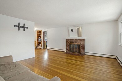 38 Day Cir, Woburn, MA 01801 - photo 3