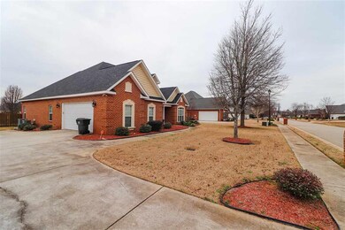 112 Flora Cir, Warner Robins, GA 31088 - photo 3
