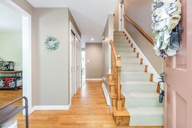 10 Wentworth Dr, Bedford, NH 03110 - photo 4