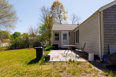 15 Cranch St, East Weymouth, MA 02189 - photo 2