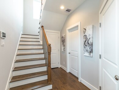 622 E Janisch Rd unit I, Houston, TX 77022 - photo 5