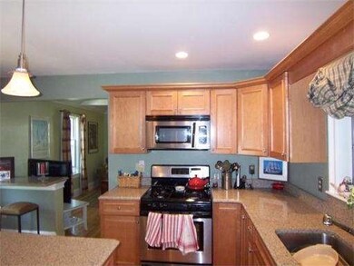 11 Maitland St unit 1, Milton, MA 02186 - photo 3