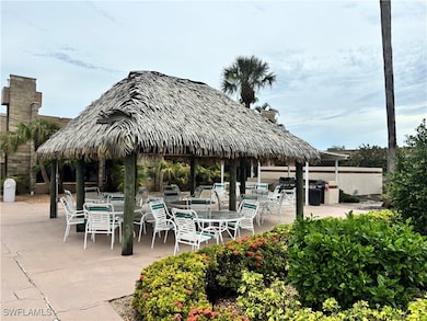 1624 Pine Valley Dr unit 115, Fort Myers, FL 33907 - photo 3