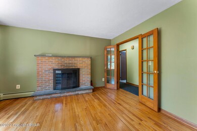 844 Effort Neola Rd, Stroudsburg, PA 18360 - photo 4