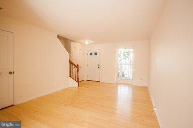 1725 Vonnies View Ct unit 130, Woodbridge, VA 22192 - photo 4