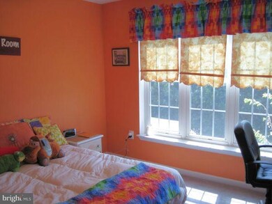 3245 Hewitt Ct, Dunkirk, MD 20754 - photo 4