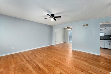 1904 Karlton Way, Excelsior Springs, MO 64024 - photo 3