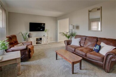 12413 W 61st St, Shawnee, KS 66216 - photo 2