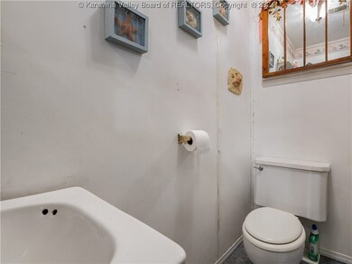 326 16th St, Dunbar, WV 25064 - photo 5