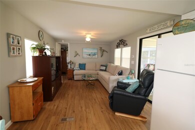 121 W Saint Johns Way, Apollo Beach, FL 33572 - photo 5