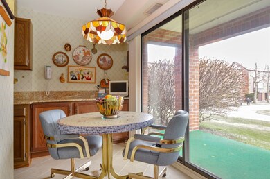 3801 Appian Way unit 105, Glenview, IL 60025 - photo 5