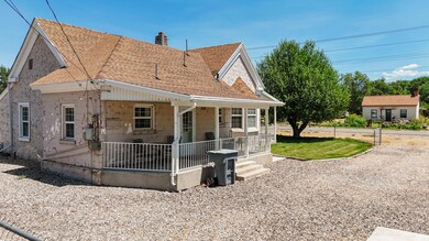 Side Patio/Back of House