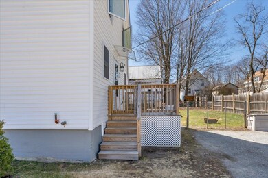 25 Myrtle St unit 25A, Hillsborough, NH 03244 - photo 2