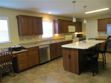 25 Cormorant Dr, Bechtelsville, PA 19505 - photo 5