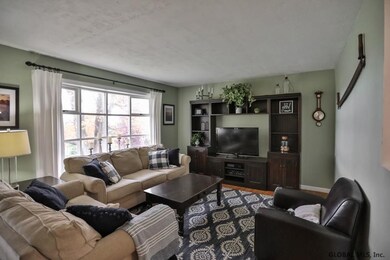 14 Eagle St, Troy, NY 12180 - photo 4