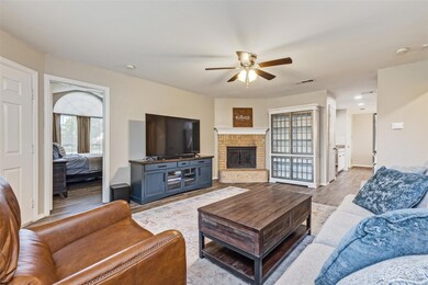 160 Doloris Ct, Celina, TX 75009 - photo 5