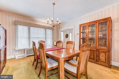 1823 W Main St, Norristown, PA 19403 - photo 3