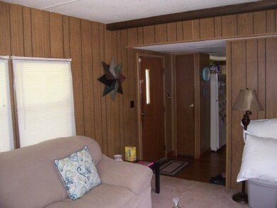 828 Skeenah Rd, Franklin, NC 28734 - photo 5