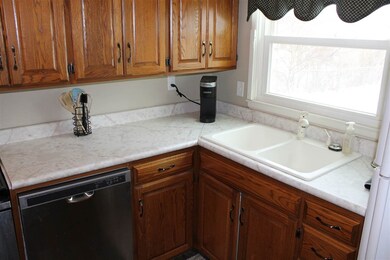 Clean as a whistle with a view of the patio and ex