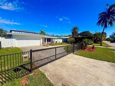 2685 SE 5th St, Pompano Beach, FL 33062 - photo 2