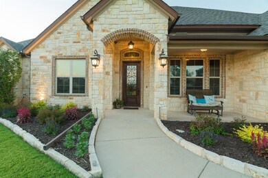 149 Oakwood Creek Ln, Weatherford, TX 76088 - photo 3