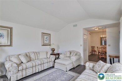 5808 Burning Tree Ln unit 5808, MacUngie, PA 18062 - photo 4