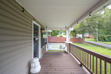 75 Mccraw St, Rossville, GA 30741 - photo 3