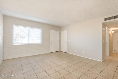 8002 E Nicaragua Dr, Tucson, AZ 85730 - photo 3
