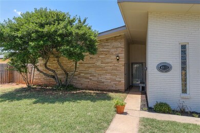 4801 NW 62nd Terrace, Oklahoma City, OK 73122 - photo 2