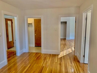 357 Hanover St unit 2, Boston, MA 02113 - photo 5