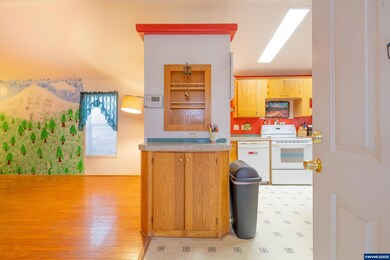 7911 SE 82nd Ave, Portland, OR 97266 - photo 3