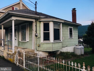 218 E Broad St, Williamstown, PA 17098 - photo 2