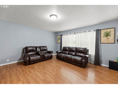 1825 Beech St, Longview, WA 98632 - photo 4