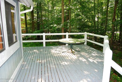 2443 Overlook Ln, Pocono Pines, PA 18350 - photo 3