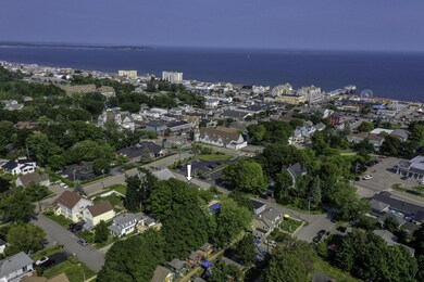 Walk to The Pier!