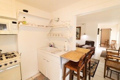 House G-4