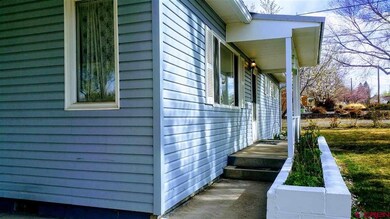 Covered Front Porch