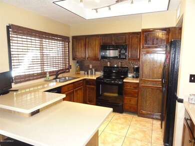 6 Kitchen 1