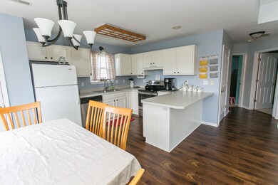 Kitchen/dining