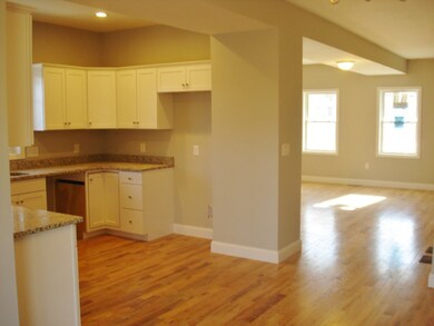 4 Arthur St, Haverhill, MA 01832 - photo 4