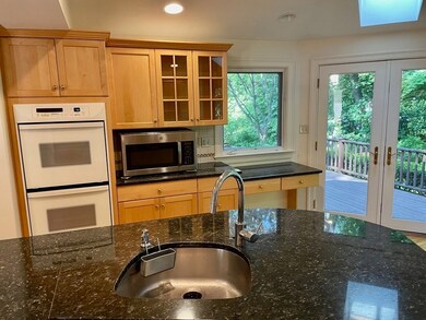 124 Pilgrim Rd unit RD, Wellesley Hills, MA 02481 - photo 5