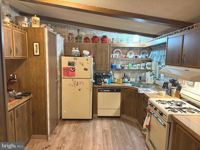 132 Loop Rd, Quarryville, PA 17566 - photo 7