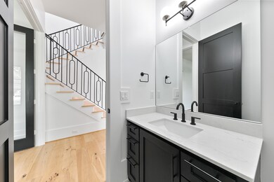 1526 Cheshire Ln, Houston, TX 77018 - photo 7