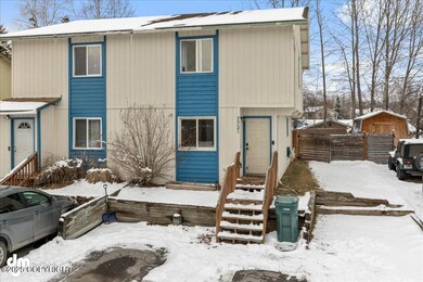 02-Exterior Front-DW-7705