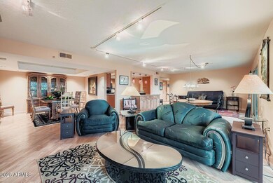 7970 E Camelback Rd unit 307, Scottsdale, AZ 85251 - photo 6