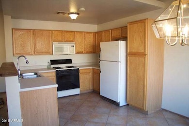 Eat-In Kitchen