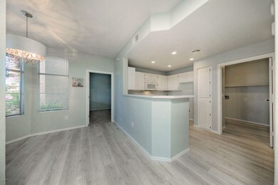 3830ELakewoodPkwy1044-006