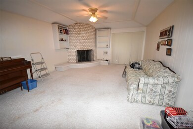 337 Brazos Dr, Bay City, TX 77414 - photo 7